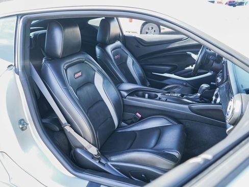 Used 2017 Chevrolet Camaro SS image 11