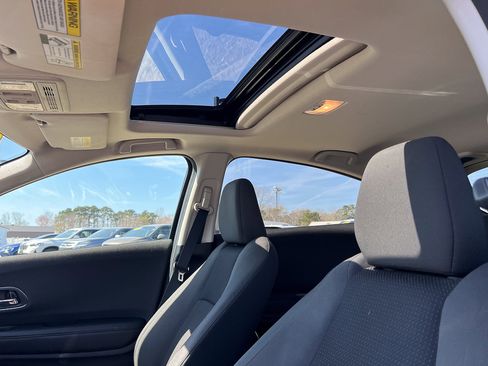 Used 2019 Honda HR-V EX image 21