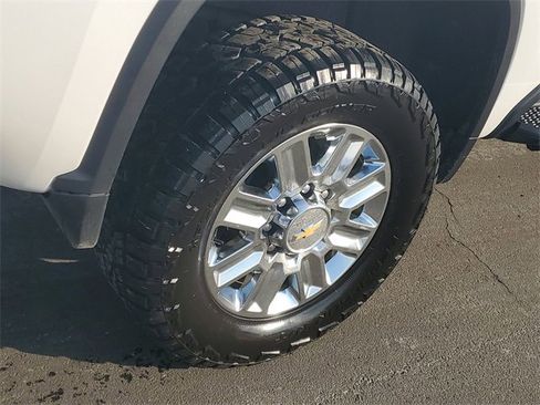 Certified 2024 Chevrolet Silverado 2500 High Country w/ High Country Premium Package image 5