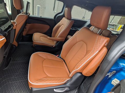New 2026 Chrysler Pacifica Pinnacle FWD image 27