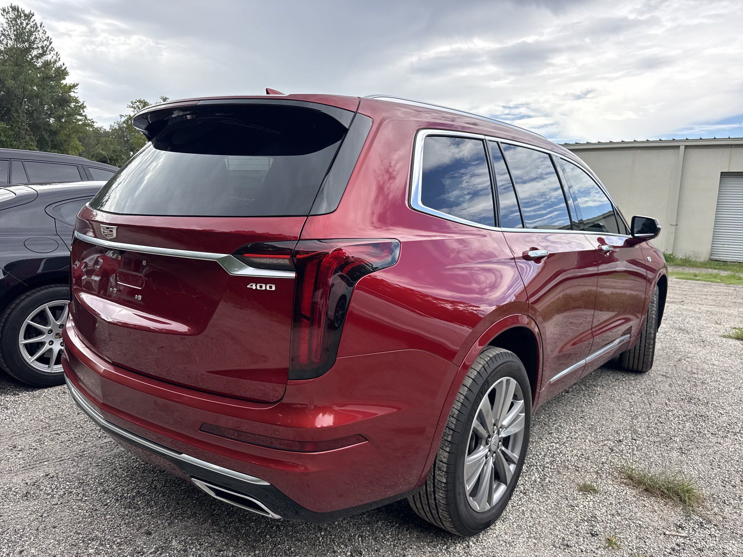 Used 2025 Cadillac XT6 Premium Luxury AWD/4WD image 3