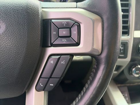 Used 2019 Ford F250 Lariat w/ Lariat Ultimate Package AWD/4WD image 14
