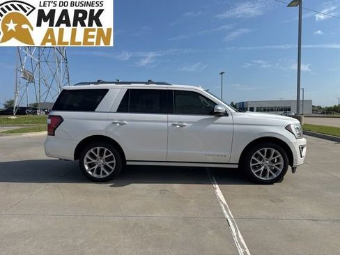 Used 2019 Ford Expedition Platinum AWD/4WD image 6