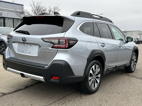 Certified 2023 Subaru Outback Limited image 7