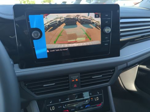 New 2025 Volkswagen Jetta SEL image 27