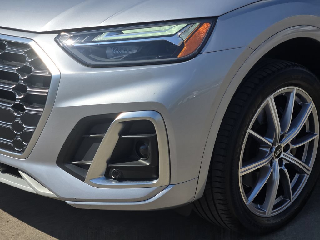Certified 2023 Audi SQ5 Premium Plus w/ Premium Plus Package AWD/4WD image 12