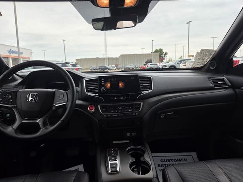 Used 2022 Honda Passport TrailSport image 13