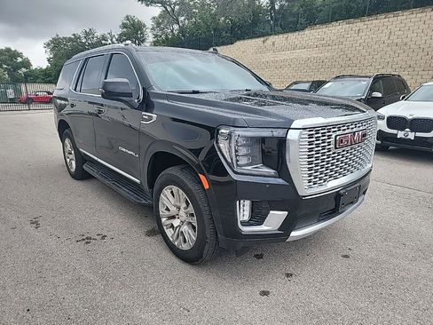Used 2024 GMC Yukon Denali AWD/4WD image 2