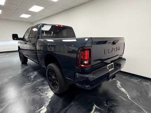 Used 2025 RAM 2500 Big Horn AWD/4WD image 9
