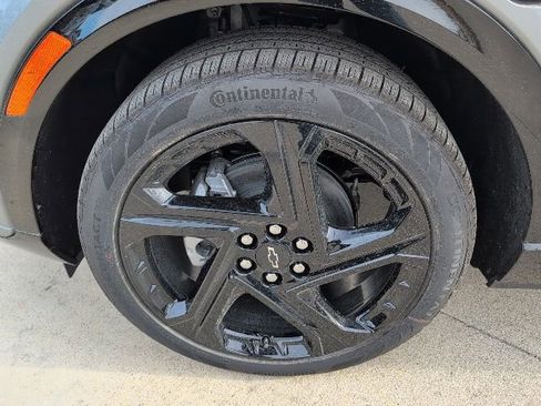 New 2026 Chevrolet Equinox EV RS image 3