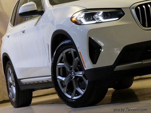 Certified 2024 BMW X3 xDrive30i w/ Premium Package AWD/4WD image 4