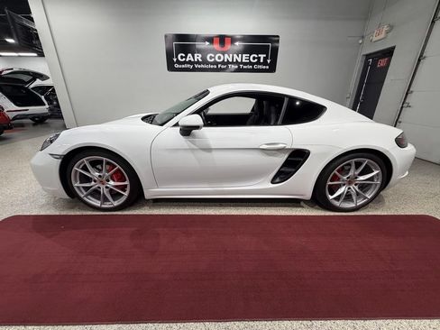 Used 2019 Porsche 718 Cayman S RWD image 20