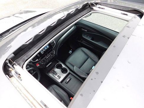 Used 2022 Honda Pilot Special Edition image 7