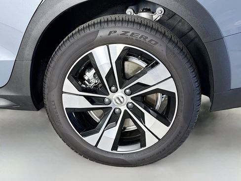 Certified 2024 Volvo V60 B5 Cross Country Plus AWD/4WD image 31