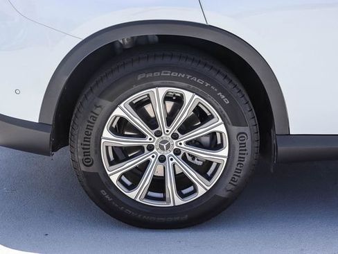 Used 2025 Mercedes-Benz GLC 300 image 9