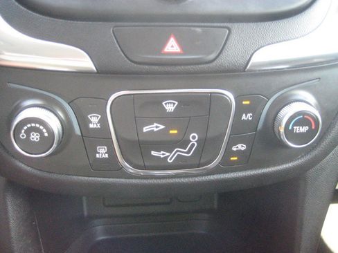 Used 2021 Chevrolet Equinox LT w/ LPO, Cargo Package AWD/4WD image 20