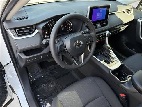 Used 2025 Toyota RAV4 XLE w/ Convenience Package AWD/4WD image 13
