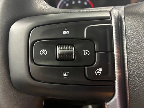Used 2022 GMC Sierra 1500 SLT w/ SLT Convenience Package AWD/4WD image 25