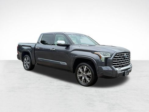 Used 2023 Toyota Tundra Capstone AWD/4WD image 7