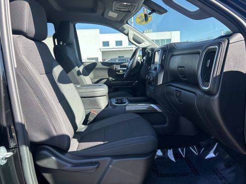Used 2022 Chevrolet Silverado 1500 RST w/ Z71 Off-Road Package AWD/4WD image 17
