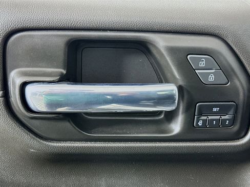 Used 2022 Chevrolet Silverado 1500 LTZ image 14