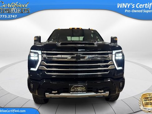 Used 2024 Chevrolet Silverado 3500 High Country w/ High Country Premium Package image 2