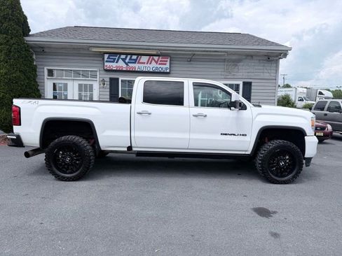 Used 2015 GMC Sierra 2500 Denali w/ Duramax Plus Package AWD/4WD image 1