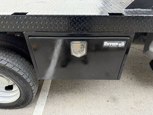 Used 2022 RAM 5500 Tradesman w/ Chrome Appearance Group image 11