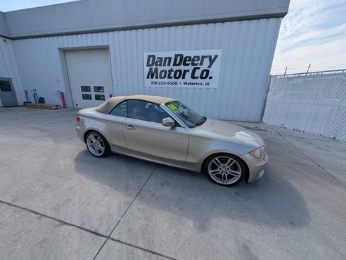 Used 2010 BMW 128i Convertible image 31