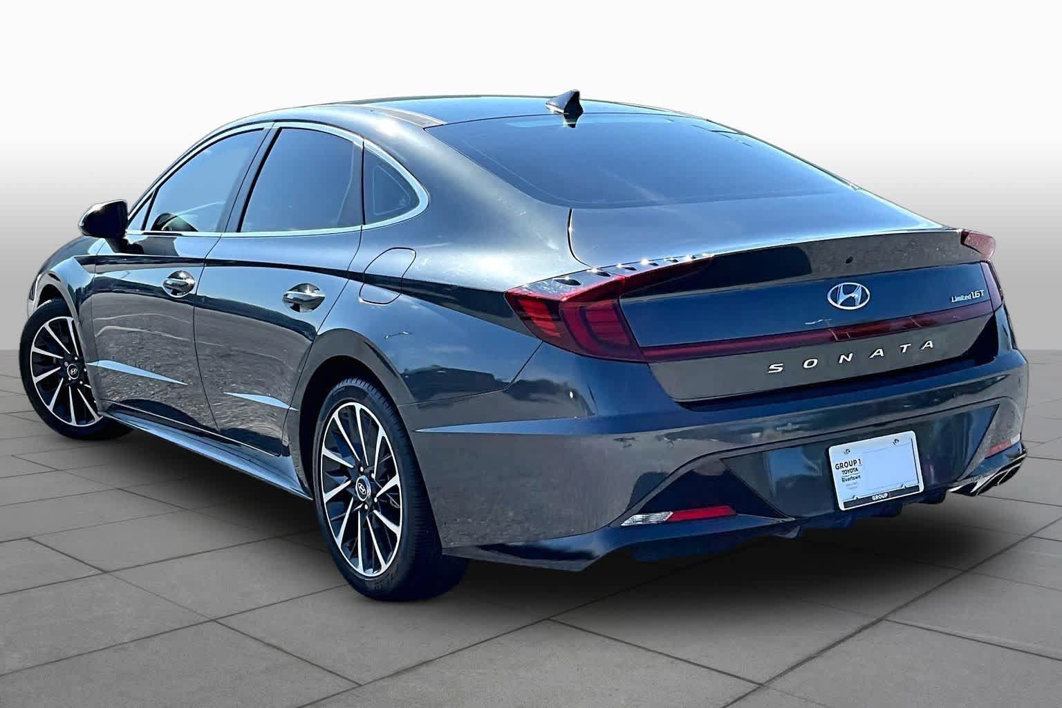 Used 2022 Hyundai Sonata Limited FWD image 10