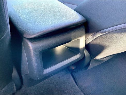 Used 2022 Toyota Camry LE image 30