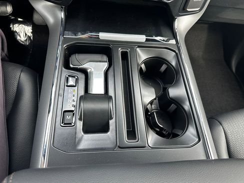 New 2025 Ford F150 Lariat w/ Equipment Group 501A Mid image 60