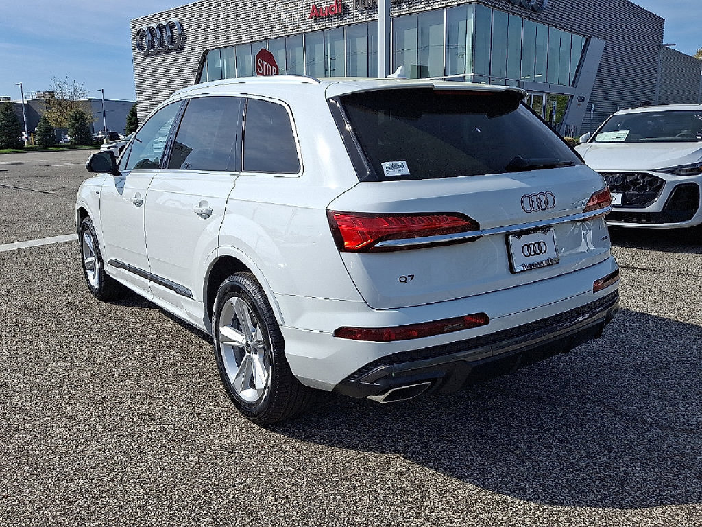 Used 2026 Audi Q7 3.0T Premium AWD/4WD image 3