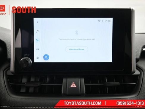 Used 2025 Toyota RAV4 XLE AWD/4WD image 15