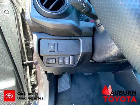 Used 2021 Toyota Tacoma TRD Off-Road w/ Technology Package AWD/4WD image 35