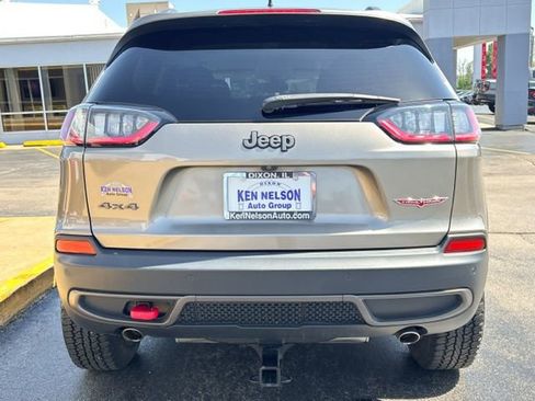 Used 2020 Jeep Cherokee Trailhawk AWD/4WD image 8