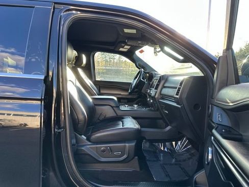 Used 2021 Ford Expedition Max Limited AWD/4WD image 12