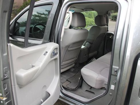 Used 2006 Nissan Frontier SE w/ (P01) Power Pkg image 14