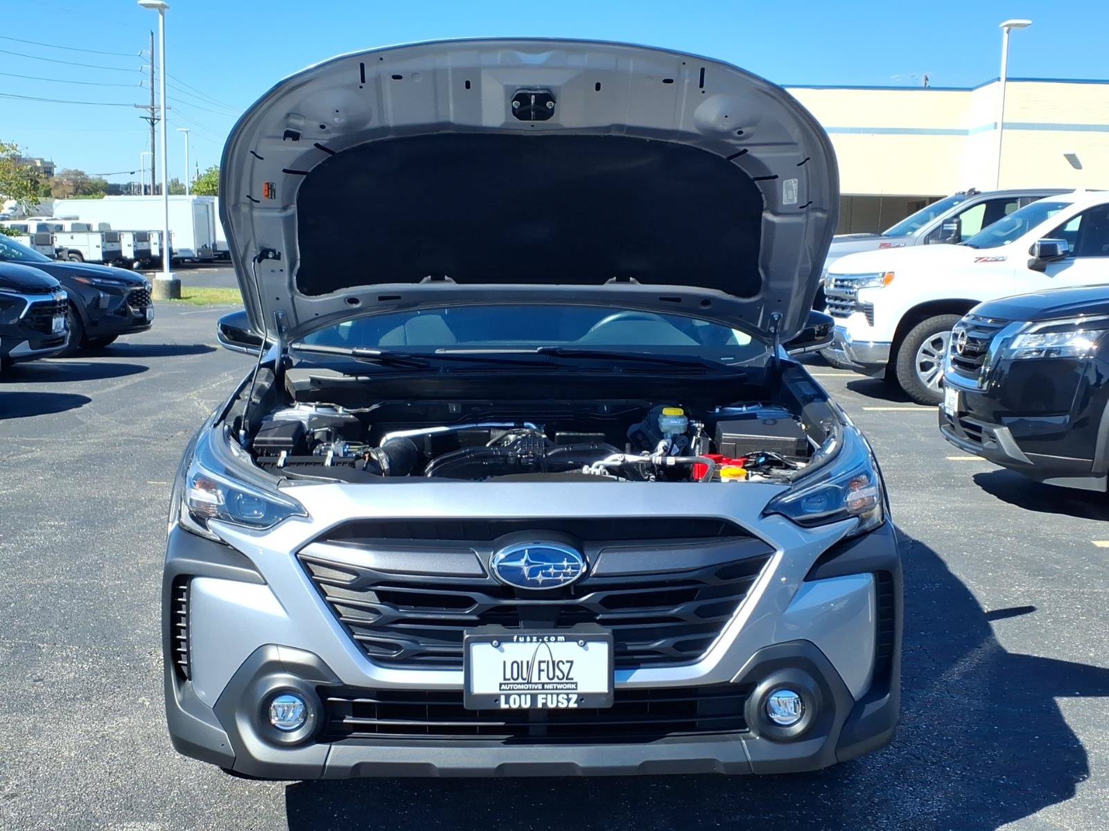 Used 2025 Subaru Outback Premium AWD/4WD image 31