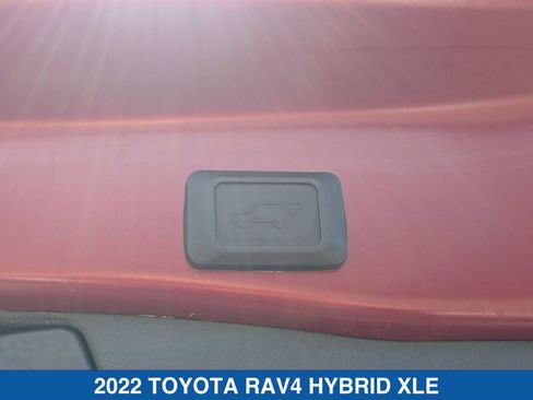 Used 2022 Toyota RAV4 XLE w/ Convenience Package AWD/4WD image 34
