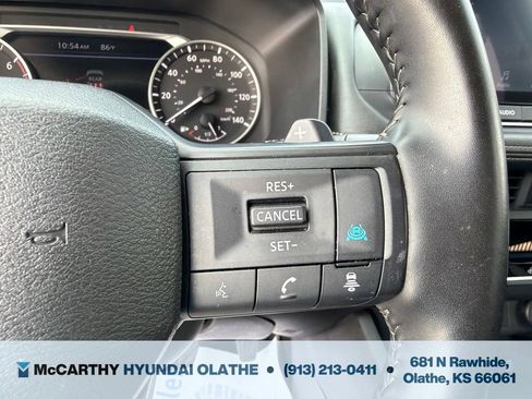 Used 2025 Nissan Rogue SV FWD image 27