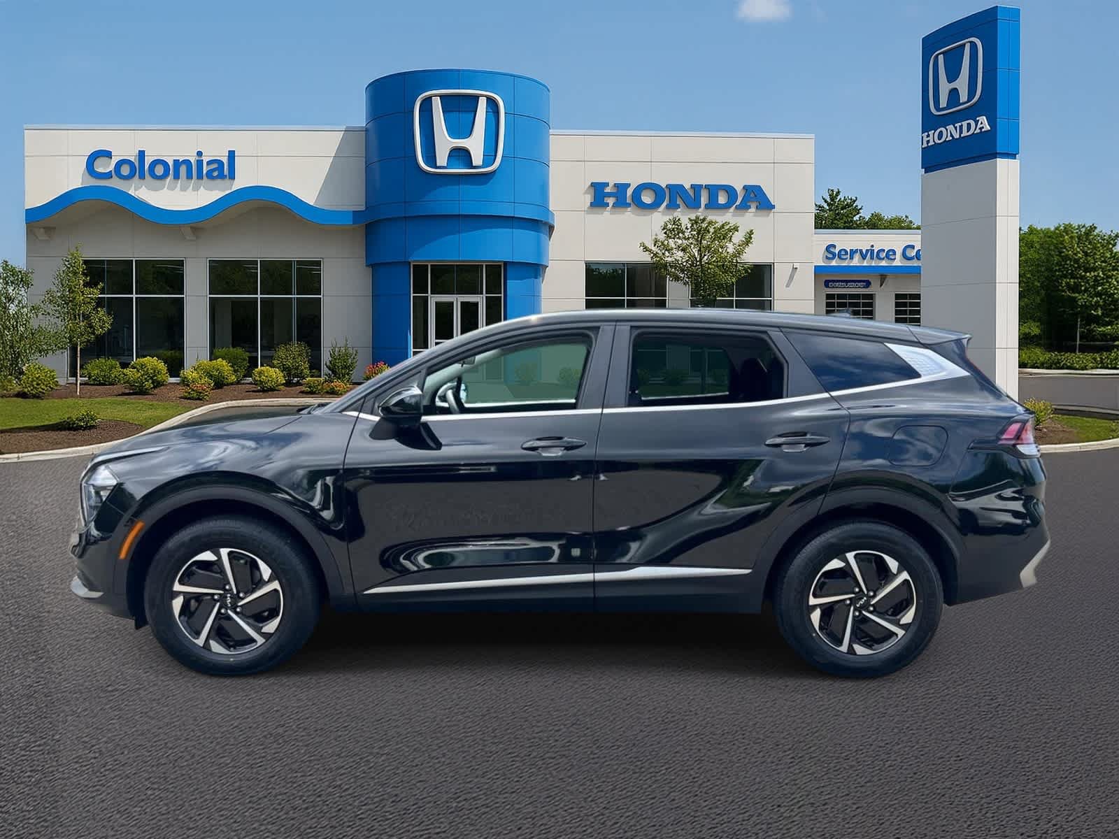 Used 2023 Kia Sportage LX AWD/4WD image 3