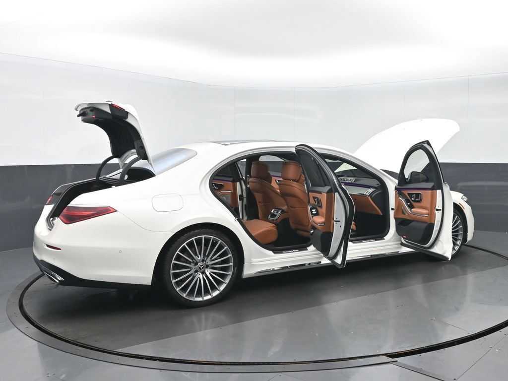 Used 2022 Mercedes-Benz S 580 4MATIC Sedan image 36