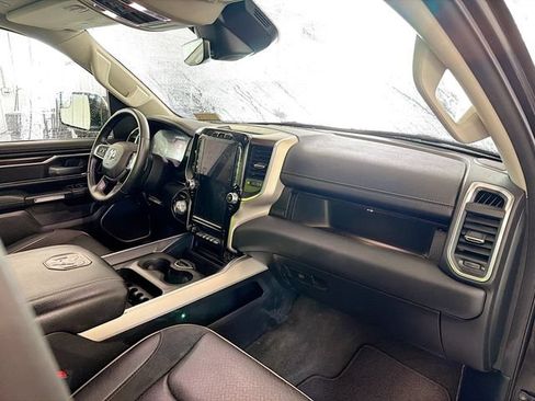 Used 2022 RAM 1500 Laramie AWD/4WD image 12