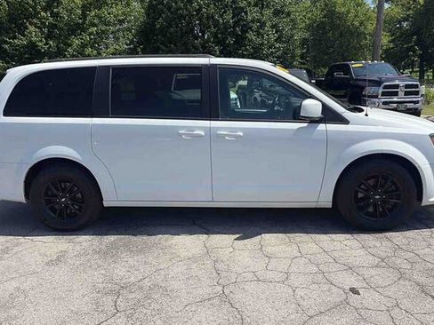 Used 2019 Dodge Grand Caravan GT FWD image 1