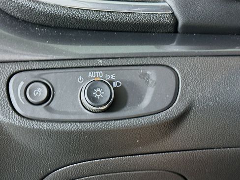 Used 2018 Buick Encore Preferred FWD image 16