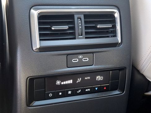 Used 2024 MAZDA CX-90 Plug-In Hybrid w/ Premium Pkg AWD/4WD image 14