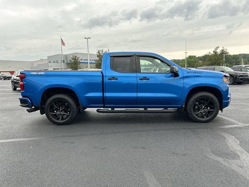 Used 2023 Chevrolet Silverado 1500 Custom w/ Rally Edition AWD/4WD image 8