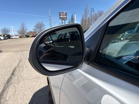 Certified 2024 Buick Encore GX Sport Touring image 11