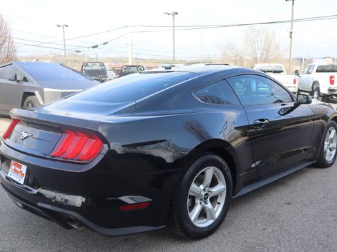 Used 2019 Ford Mustang Coupe image 6